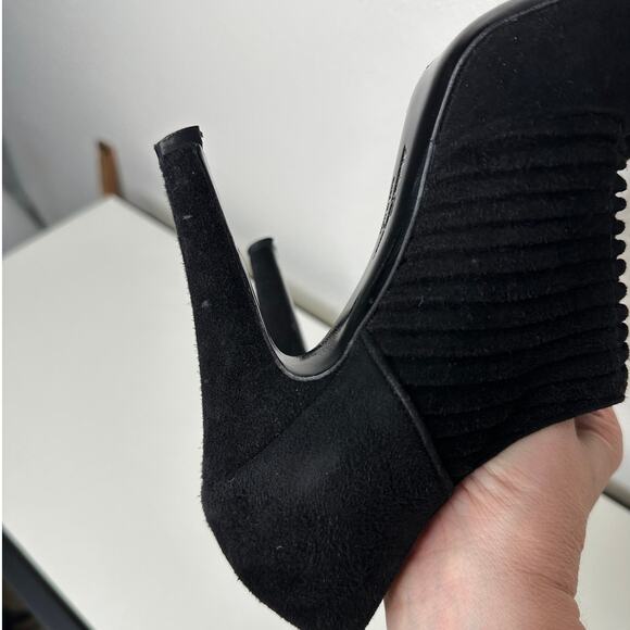 Salvatore Ferragamo Black Suede Narni Stiletto Bootie Side Zip 8 - Picture 10 of 16